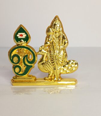 Murugar Statue With Green Omvel